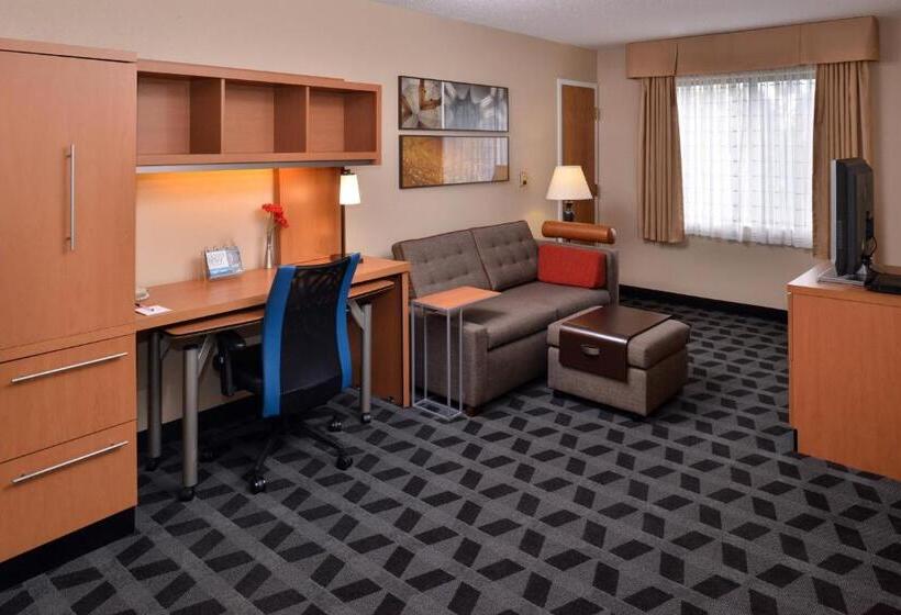 سوییت, Towneplace Suites Detroit Warren