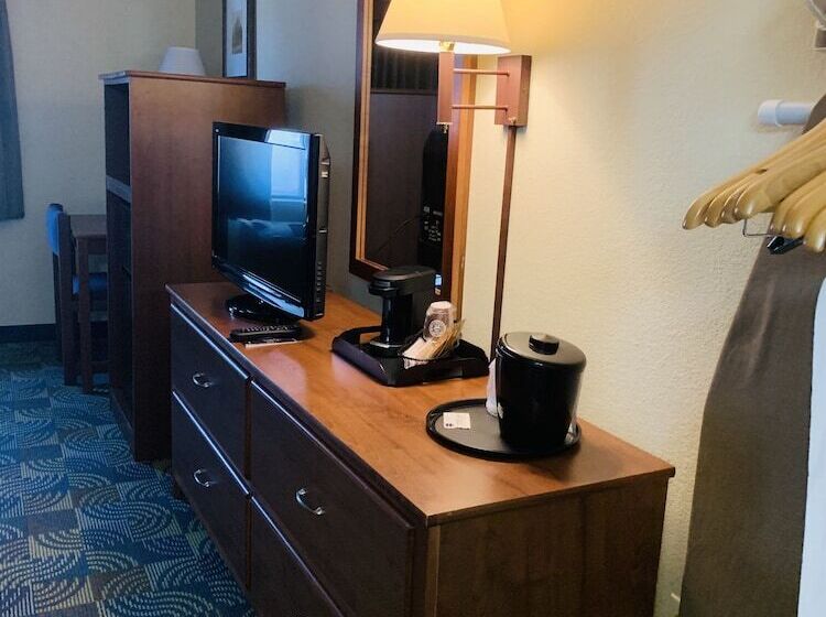 اتاق لوکس, Americinn By Wyndham Kewanee