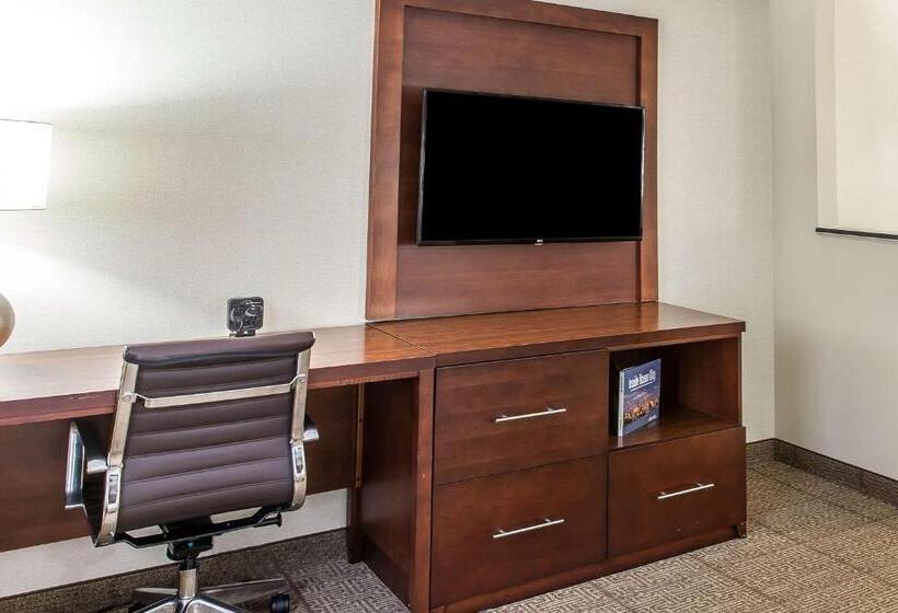 سوییت سوپریور, Comfort Suites Ocean City West