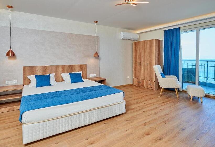 آپارتمان 1 خوابه با چشم‌انداز دریا, Family  Regata