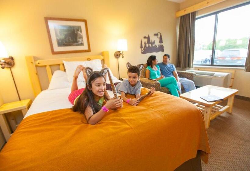 Suite Adapted for people with reduced mobility, Great Wolf Lodge  Kansas City Ks