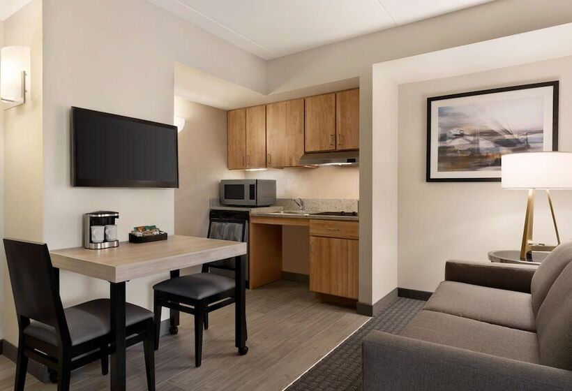 سوئیت برای معلولان, Homewood Suites By Hilton University City