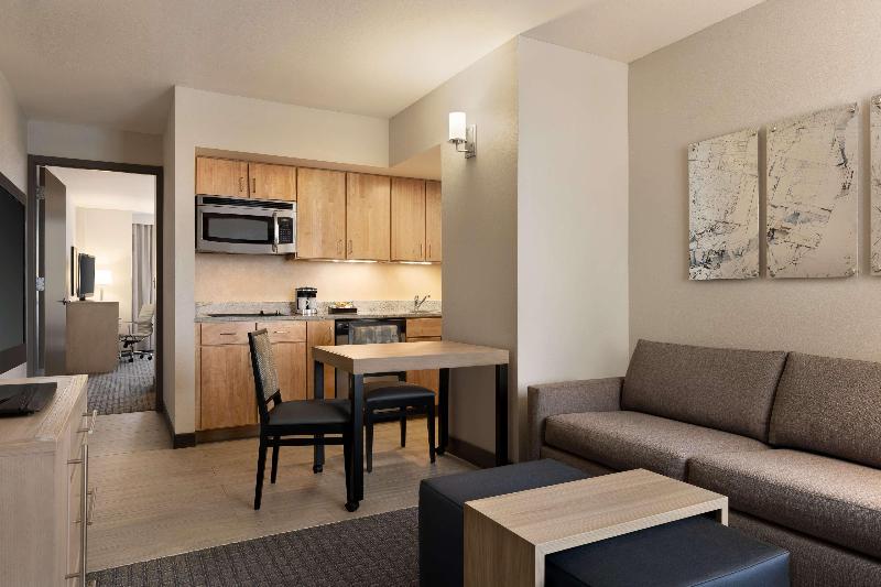 سوییت, Homewood Suites By Hilton University City