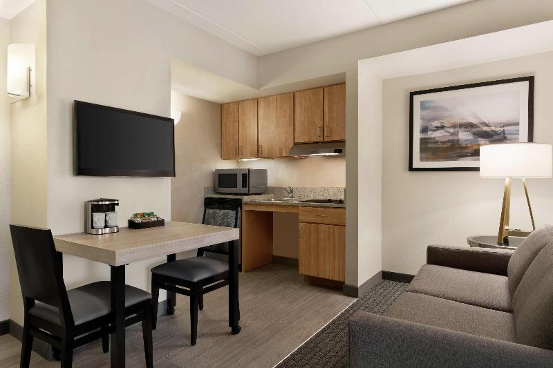 سوئیت با تخت بزرگ, Homewood Suites By Hilton University City
