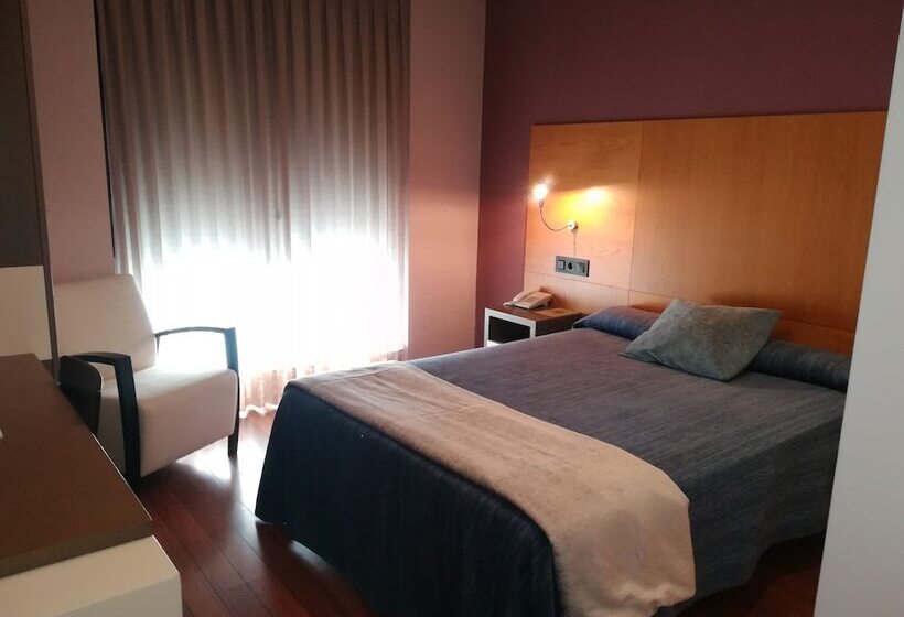 Standard Single Room, Isla Nova