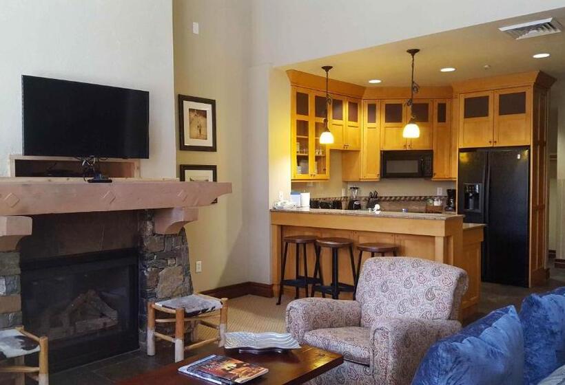 2 Bedroom Apartment, Raintree S The Miners Club Park City