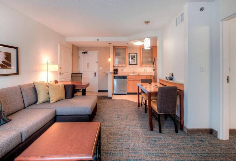 Suite para Deficientes, Residence Inn Chapel Hill