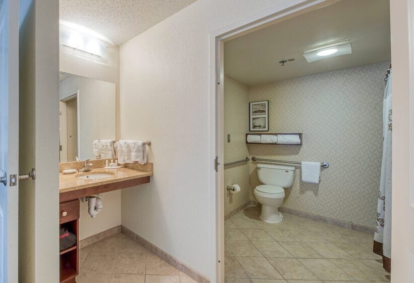 Suite Adapted for people with reduced mobility, Residence Inn Chapel Hill