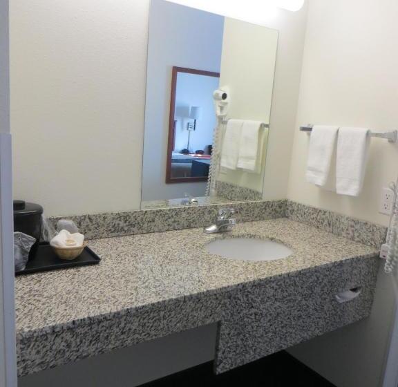 اتاق استاندارد با تخت بزرگ, Travelodge By Wyndham Missouri Valley