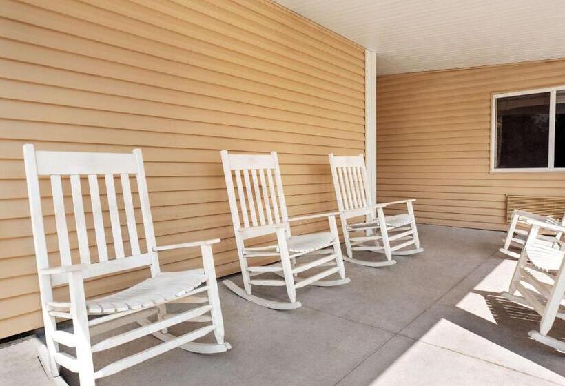 اتاق استاندارد برای معلولان, Travelodge By Wyndham North Platte