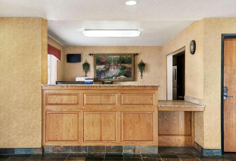 اتاق استاندارد برای معلولان, Travelodge By Wyndham North Platte
