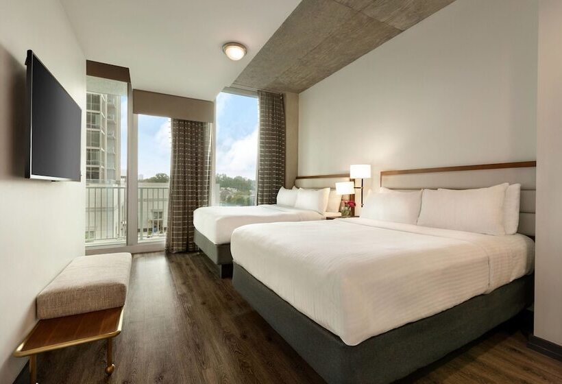 سوئیت با بالکن, Twelve Midtown, Marriott Autograph Collection