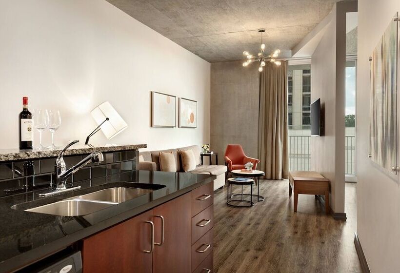 سوییت, Twelve Midtown, Marriott Autograph Collection