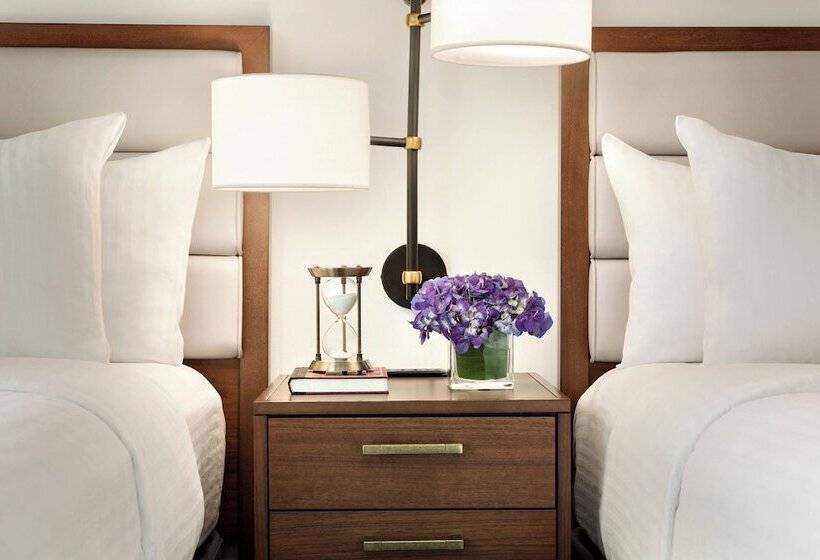 سوییت, Twelve Midtown, Marriott Autograph Collection