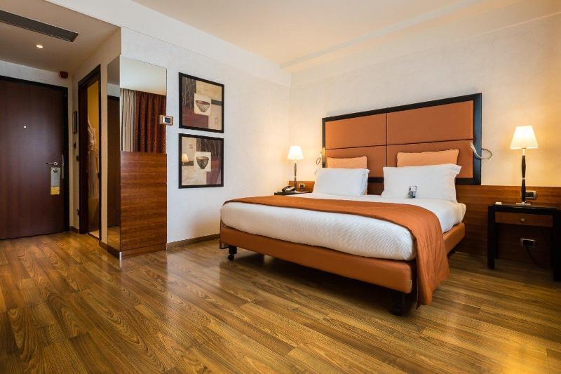 اتاق استاندارد با تخت بزرگ, Americas Best Value Inn & Suites Klamath Falls