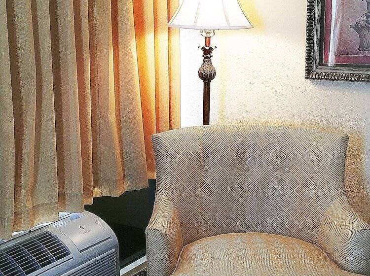 اتاق استاندارد با 2 تخت دوبل, Emerald Shores Hotel   Daytona Beach