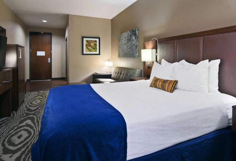 Habitación Estándar Cama King Adaptada para personas con movilidad reducida, Best Western Plus Williston  And Suites