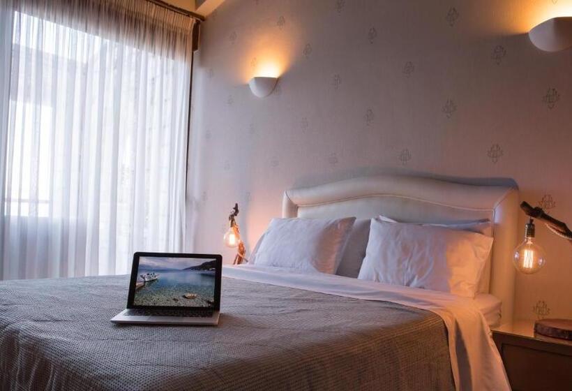 豪华套房, Enalio Suites