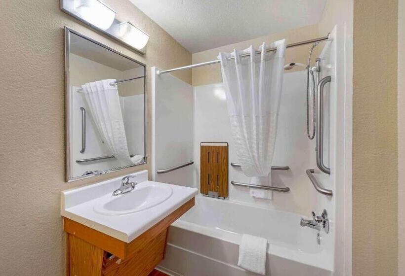 Standard Room Adapted for people with reduced mobility, Extended Stay America Select Suites  Fayetteville  I49