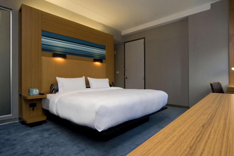 اتاق استاندارد با تخت بزرگ, Aloft Portland Airport Hotel At Cascade Station