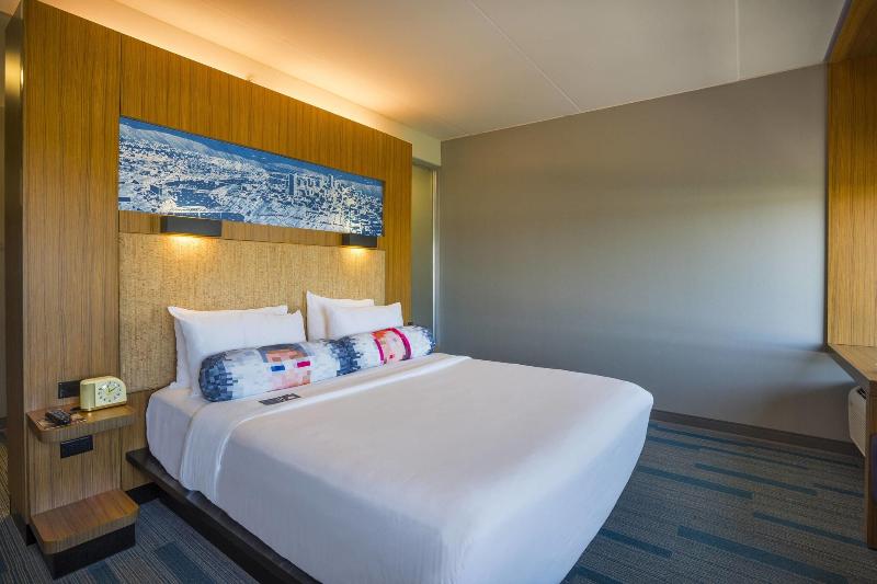 اتاق استاندارد با تخت بزرگ, Aloft Portland Airport Hotel At Cascade Station