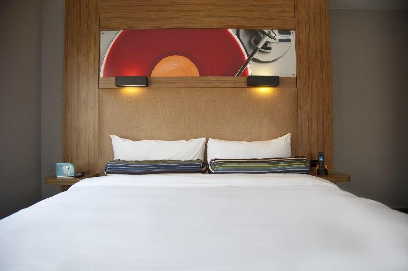 اتاق استاندارد با تخت بزرگ, Aloft Portland Airport Hotel At Cascade Station