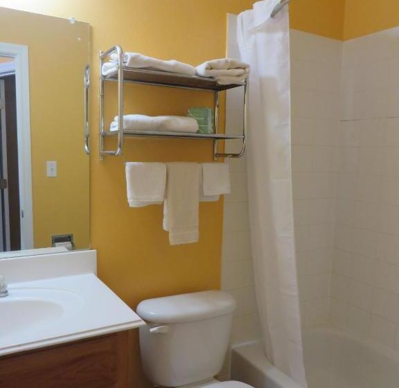 Quarto Estandar 2 Camas Casal, Americas Best Value Inn Weatherford, Tx