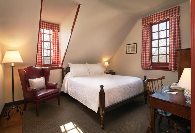 اتاق استاندارد, Colonial Houses, An Official Colonial Williamsburg
