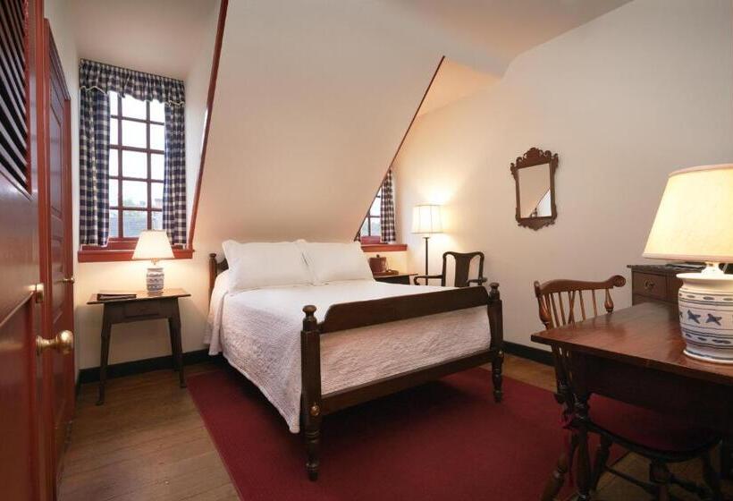 اتاق استاندارد, Colonial Houses, An Official Colonial Williamsburg