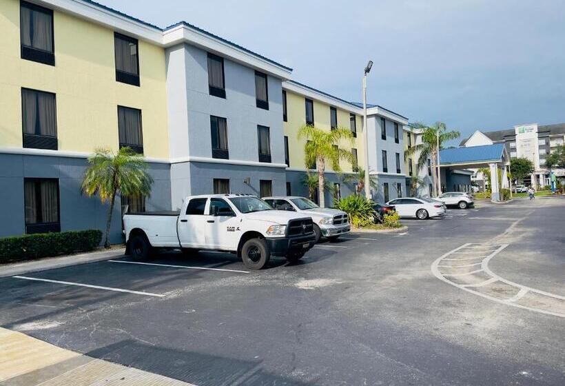 سوئیت برای معلولان, Days Inn & Suites By Wyndham Lakeland