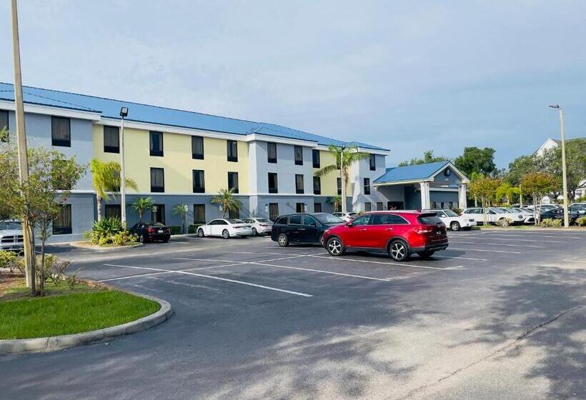 سوئیت برای معلولان, Days Inn & Suites By Wyndham Lakeland
