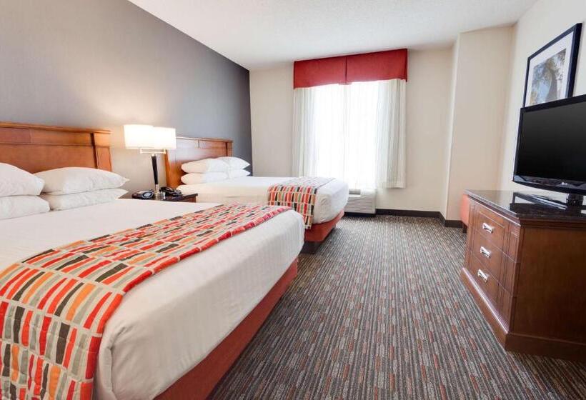 Suite Adapted for people with reduced mobility, Drury Inn & Suites Greenville