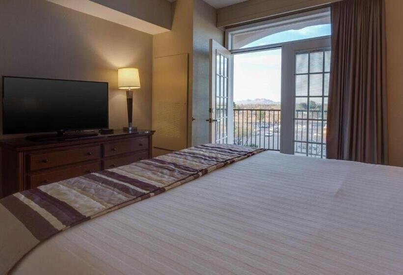 Suite Cama King, Drury Inn & Suites Las Cruces