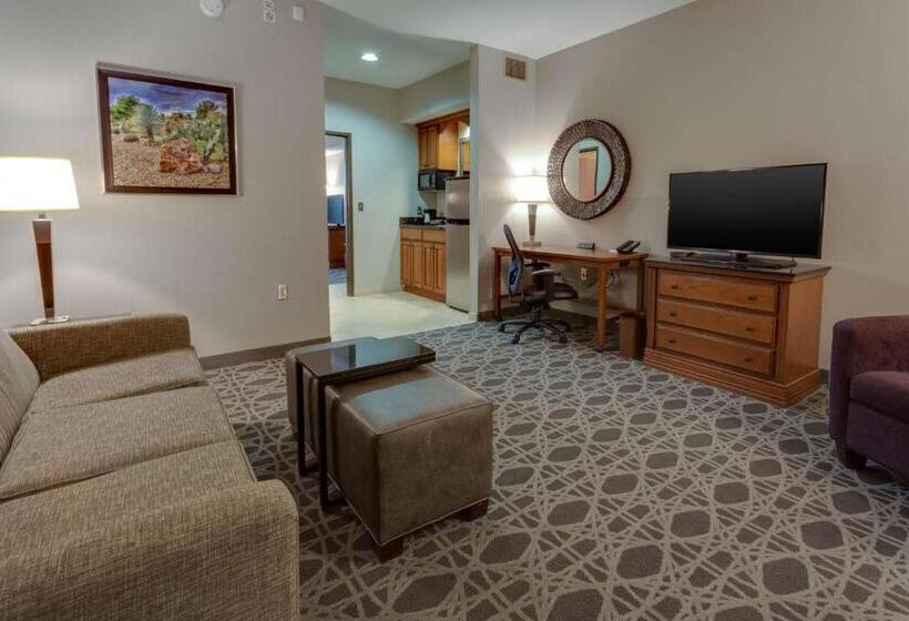 Suite Cama King, Drury Inn & Suites Las Cruces