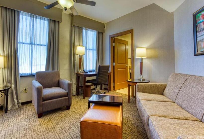 Suite Cama King, Drury Plaza  San Antonio Riverwalk