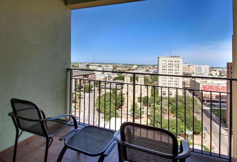 Suite with Terrace, Drury Plaza Hotel San Antonio Riverwalk