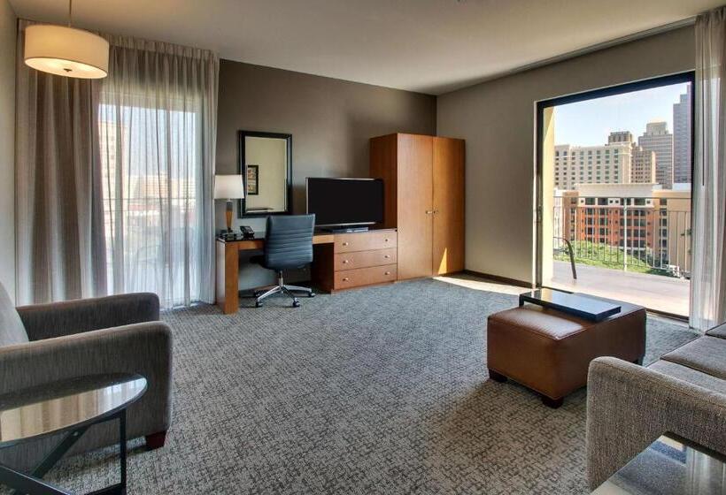 Suite with Terrace, Drury Plaza Hotel San Antonio Riverwalk