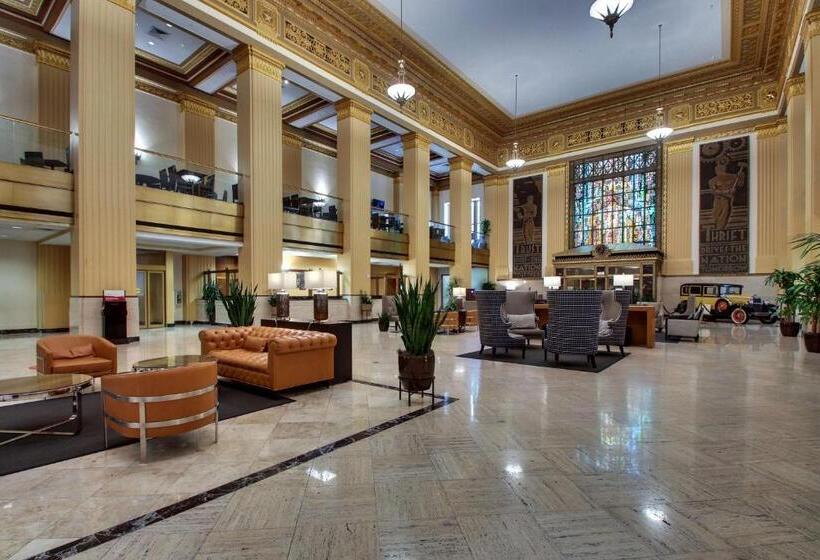 سوئیت برای معلولان, Drury Plaza Hotel San Antonio Riverwalk