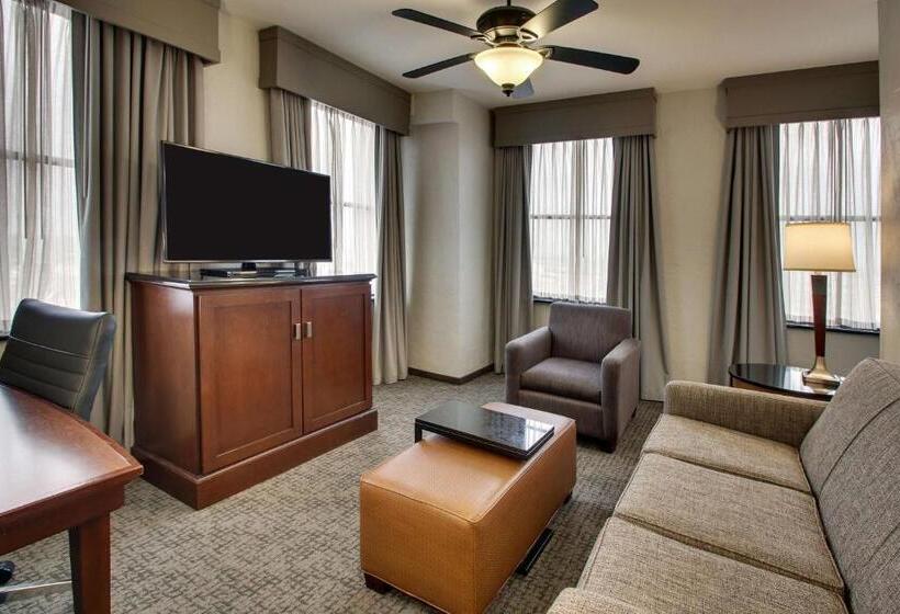 اتاق دلوکس مخصوص معلولین, Drury Plaza Hotel San Antonio Riverwalk