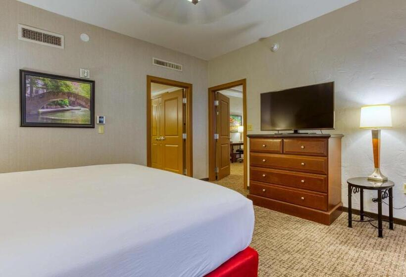 اتاق دلوکس مخصوص معلولین, Drury Plaza Hotel San Antonio Riverwalk
