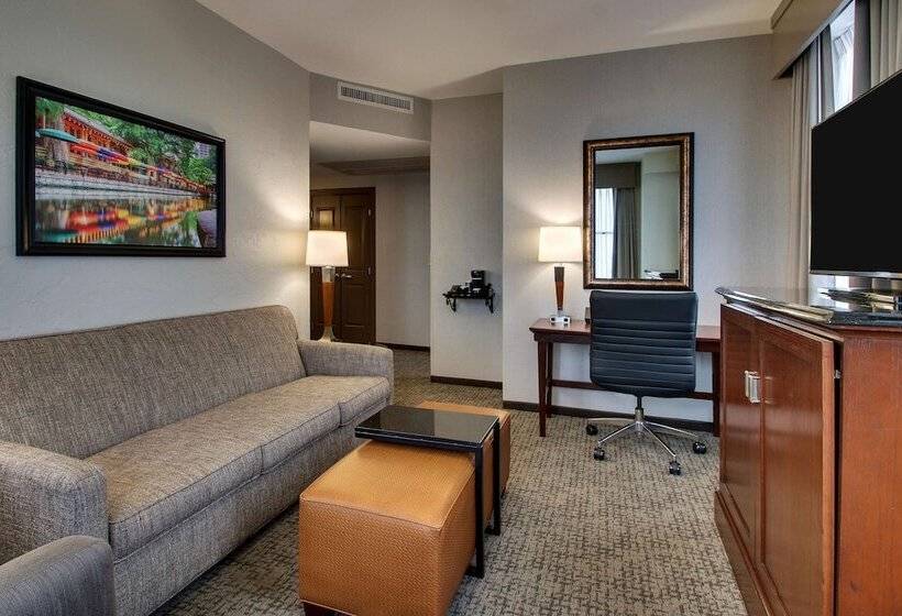 Habitación Deluxe Adaptada para personas con movilidad reducida, Drury Plaza  San Antonio Riverwalk