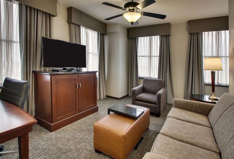 Deluxe Room Adapted for people with reduced mobility, Drury Plaza  San Antonio Riverwalk