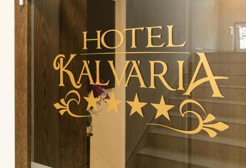 سوییت لوکس, Kálvária Superior