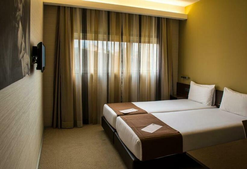 اتاق استاندارد, Moov Hotel Porto Centro