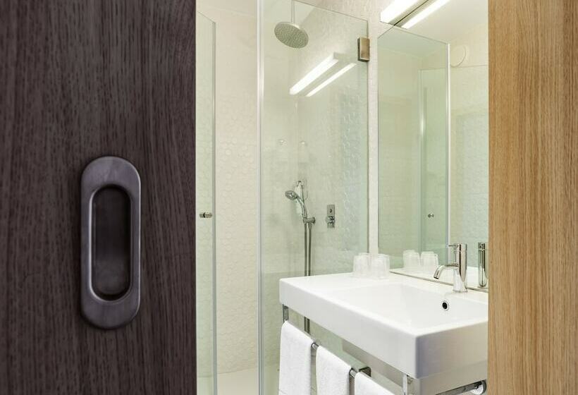اتاق استاندارد, Moov Hotel Porto Centro
