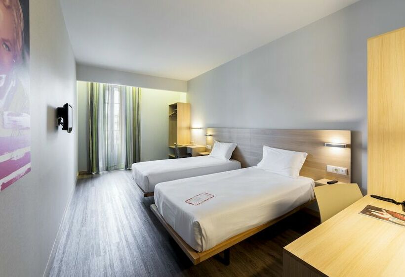 Chambre Standard, Moov Hotel Porto Centro