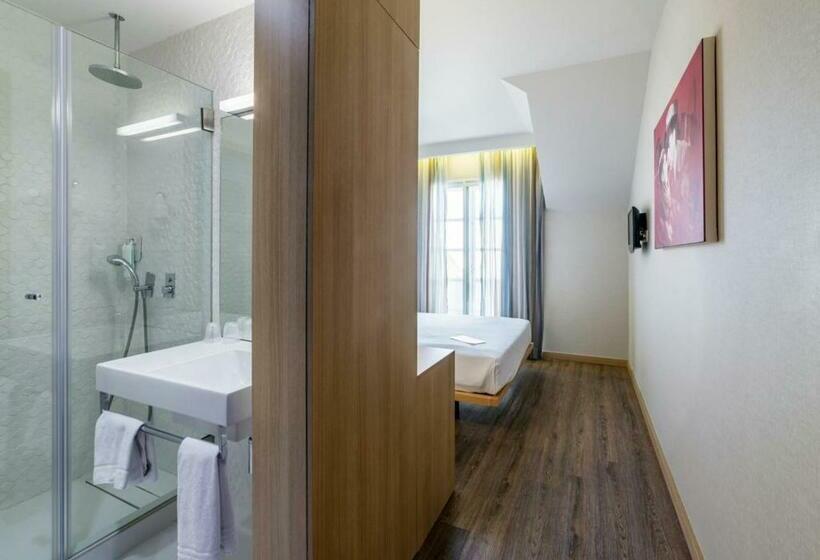 اتاق استاندارد با بالکن, Moov Hotel Porto Centro