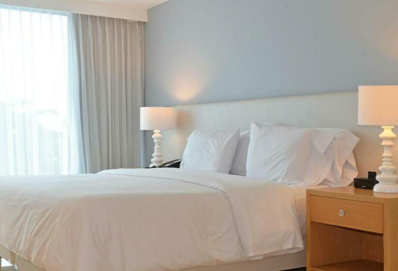 استودیوی استاندارد, Radisson Cartagena Ocean Pavillion