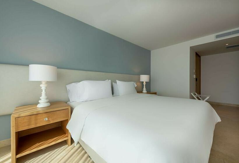 استودیوی استاندارد, Radisson Cartagena Ocean Pavillion