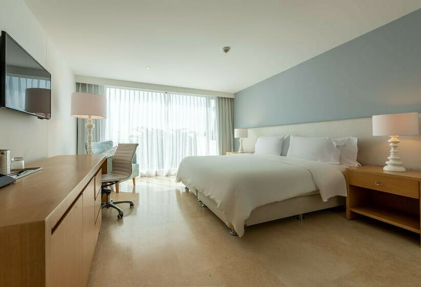 Standard Studio Double Bed, Radisson Cartagena Ocean Pavillion